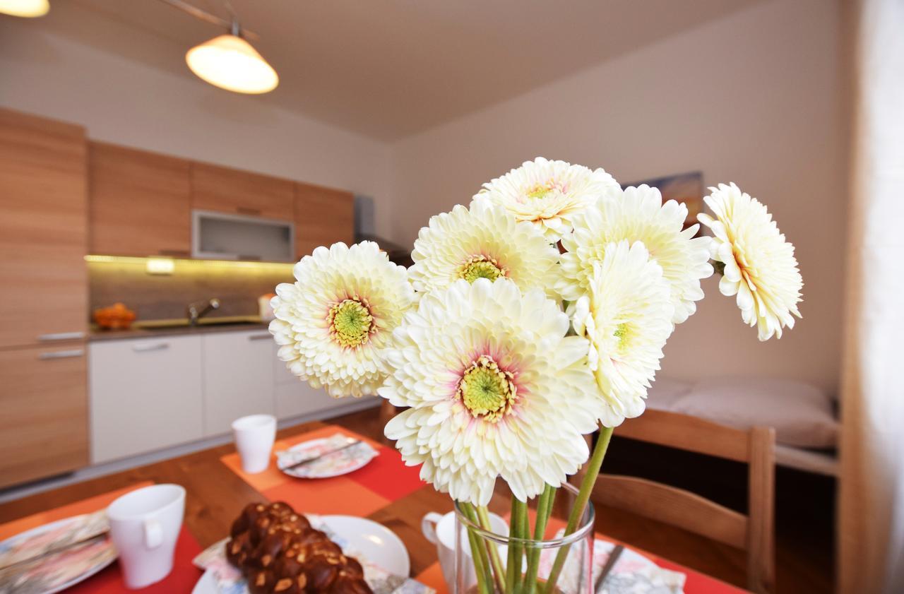 Cisarka Apartments Прага Екстериор снимка