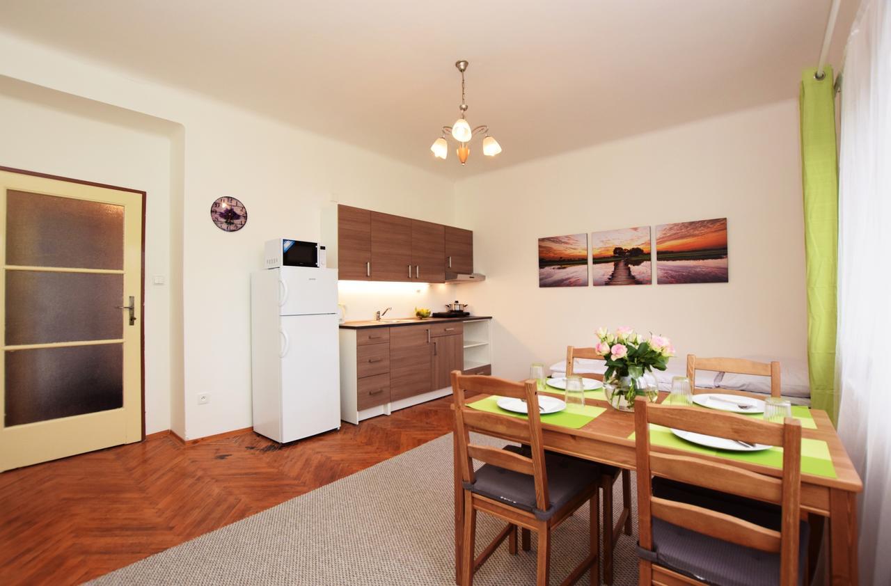 Cisarka Apartments Прага Екстериор снимка