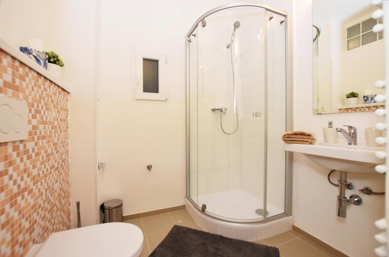 Cisarka Apartments Прага Екстериор снимка